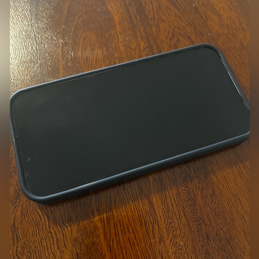SOLD iPhone 14 128GB purple - Picture 4 of 8